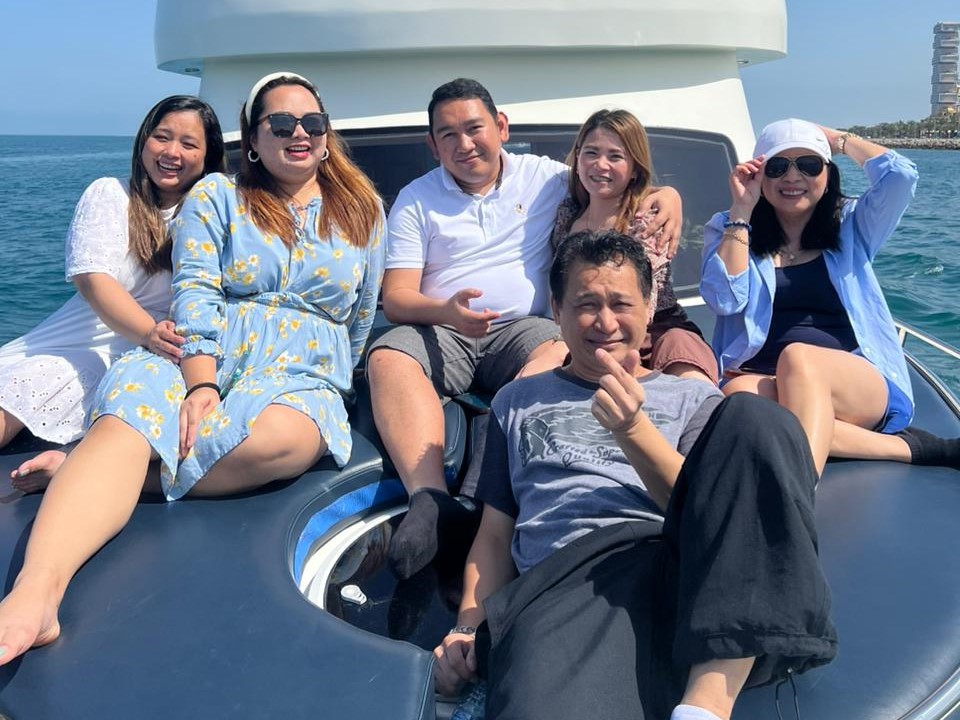 again feet45_13-DkzHVQzV