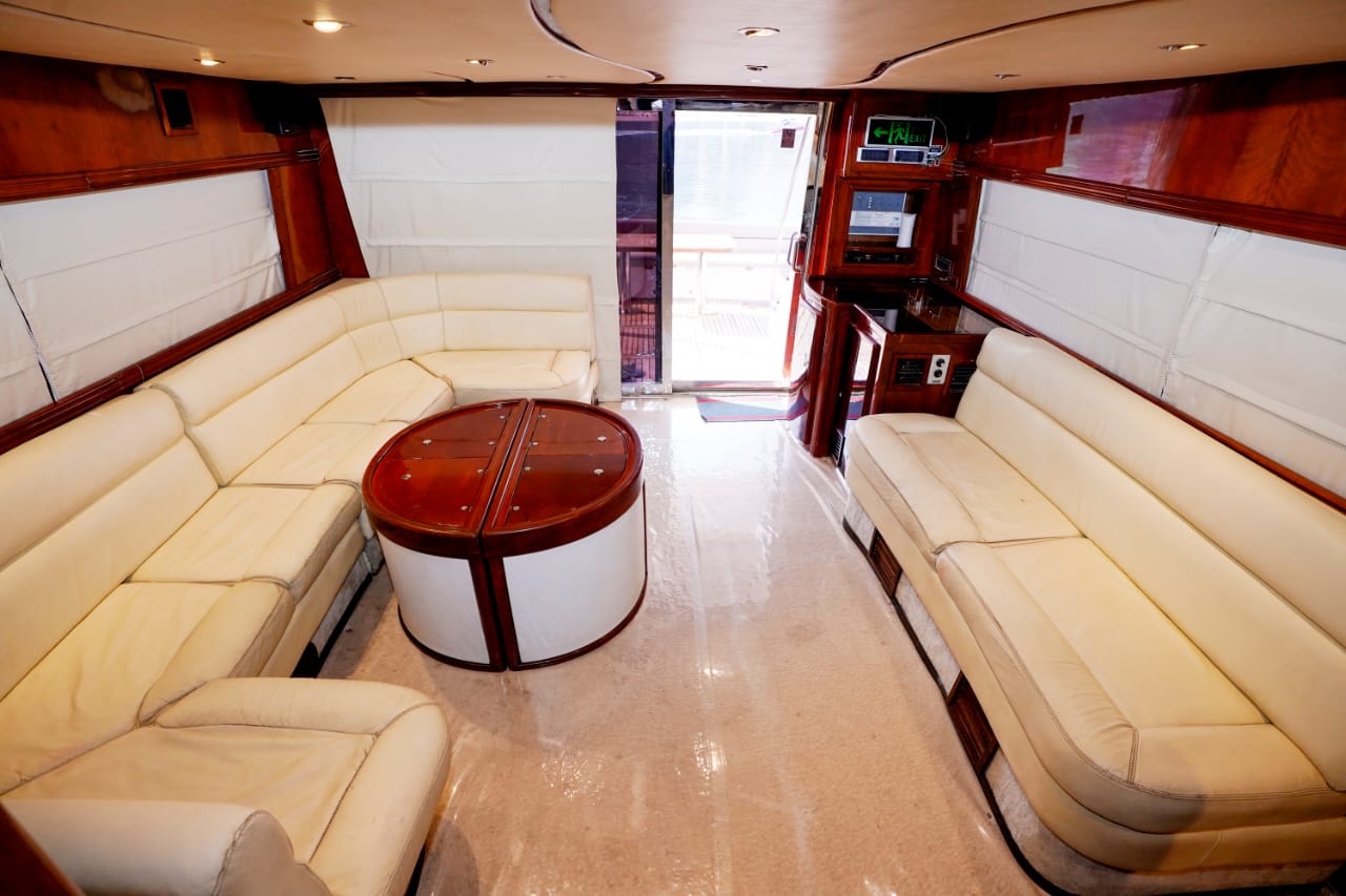 feet50_18-D4jTcKn- (1)