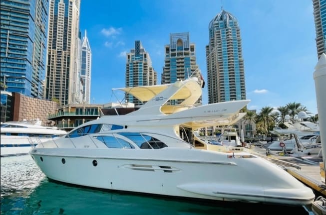 Azimut feet50_2-BA6qtBLP