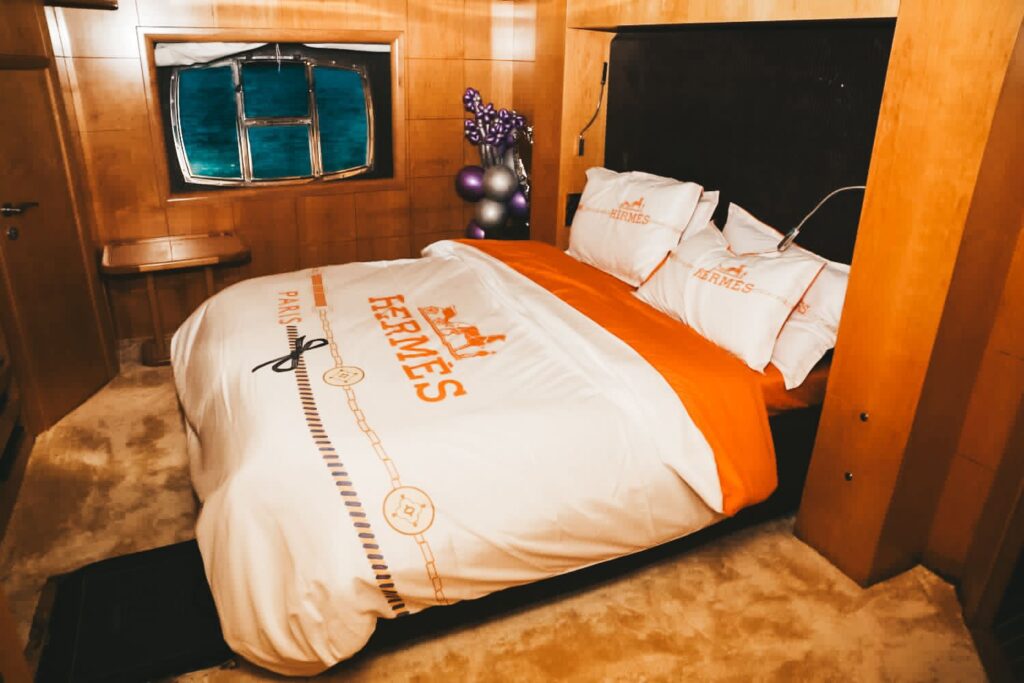 again 80ft_17-COzilsWi